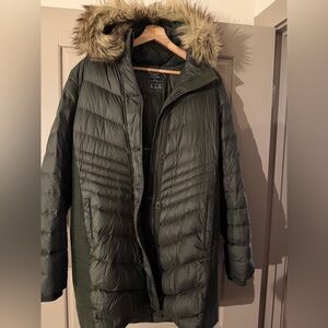 Women's Abercrombie Olive Green Puffer Jacket with Faux Fur Hood